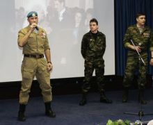 img1207b.jpg